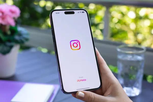 Can You Really View Private Instagram Profile Free?